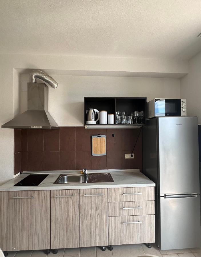 Apartman Vera Brela Eksteriør bilde